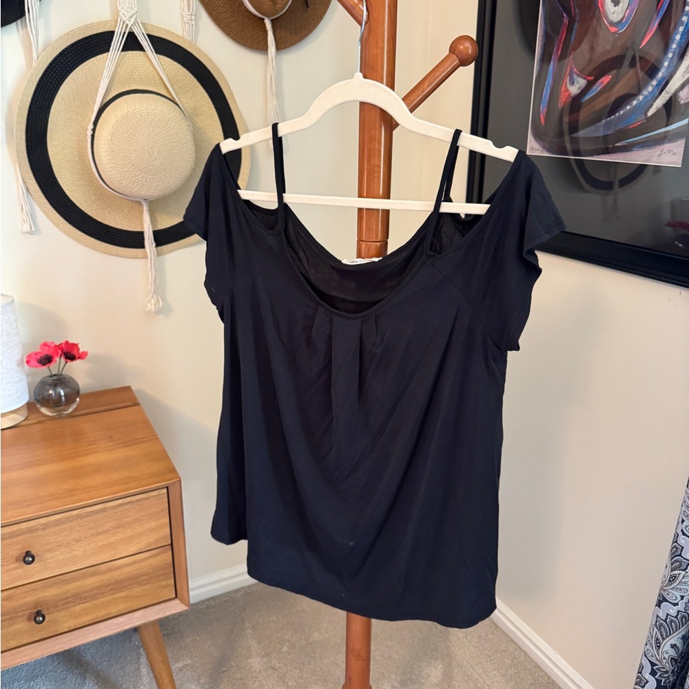 Mikey & Joey black tee with cutout shoulders size medium